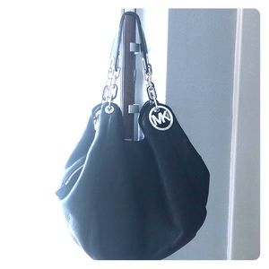 Michael Kors large hobo bag black. Great condition
